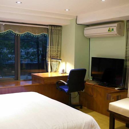 Poonsa Nguyen Phong Sac Apartment ฮานอย ภายนอก รูปภาพ