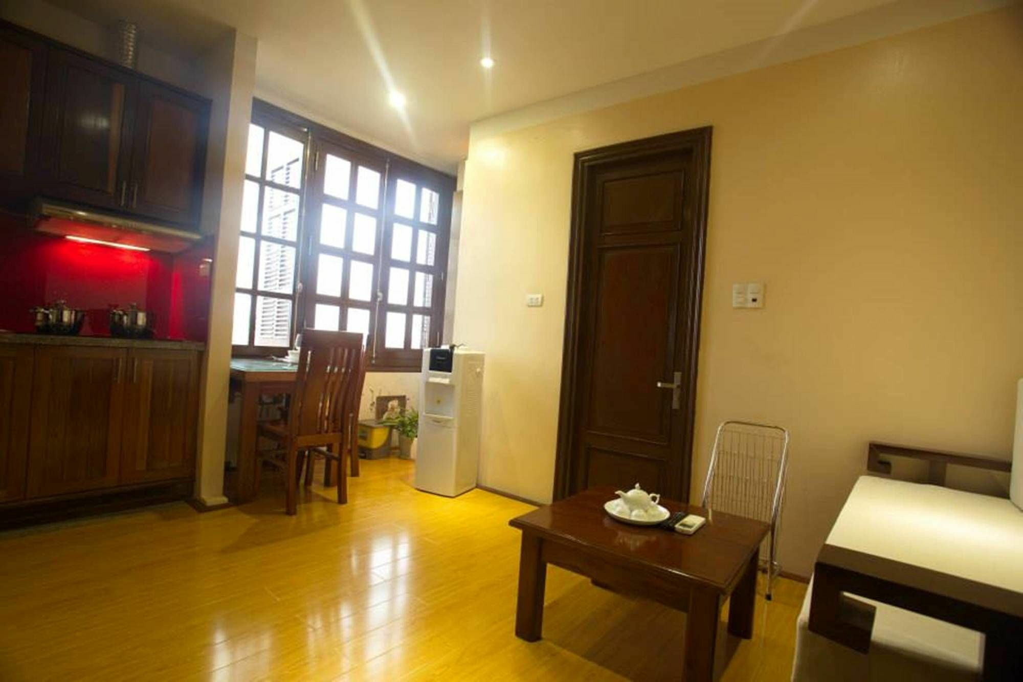 Poonsa Nguyen Phong Sac Apartment ฮานอย ภายนอก รูปภาพ