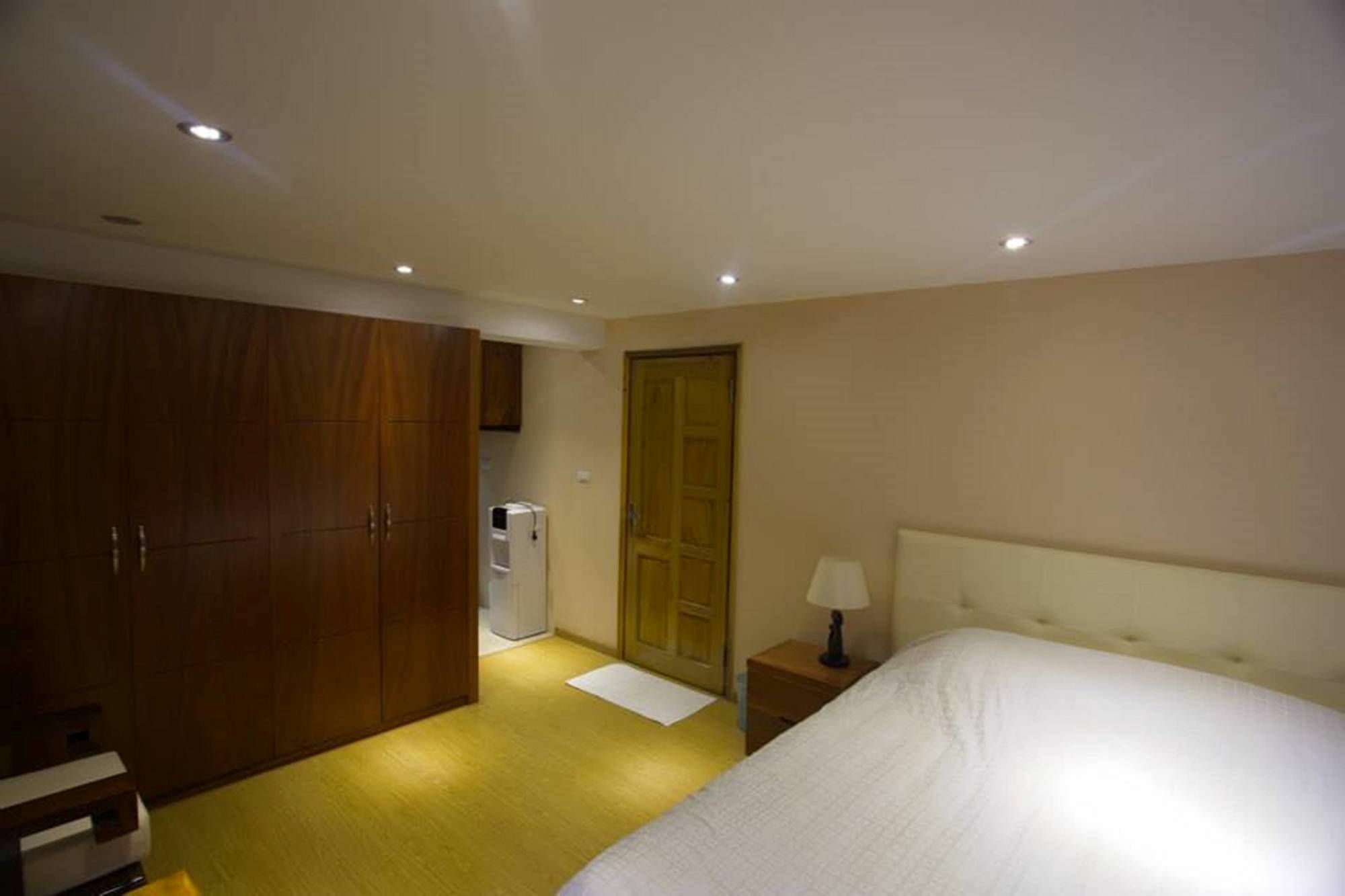 Poonsa Nguyen Phong Sac Apartment ฮานอย ภายนอก รูปภาพ