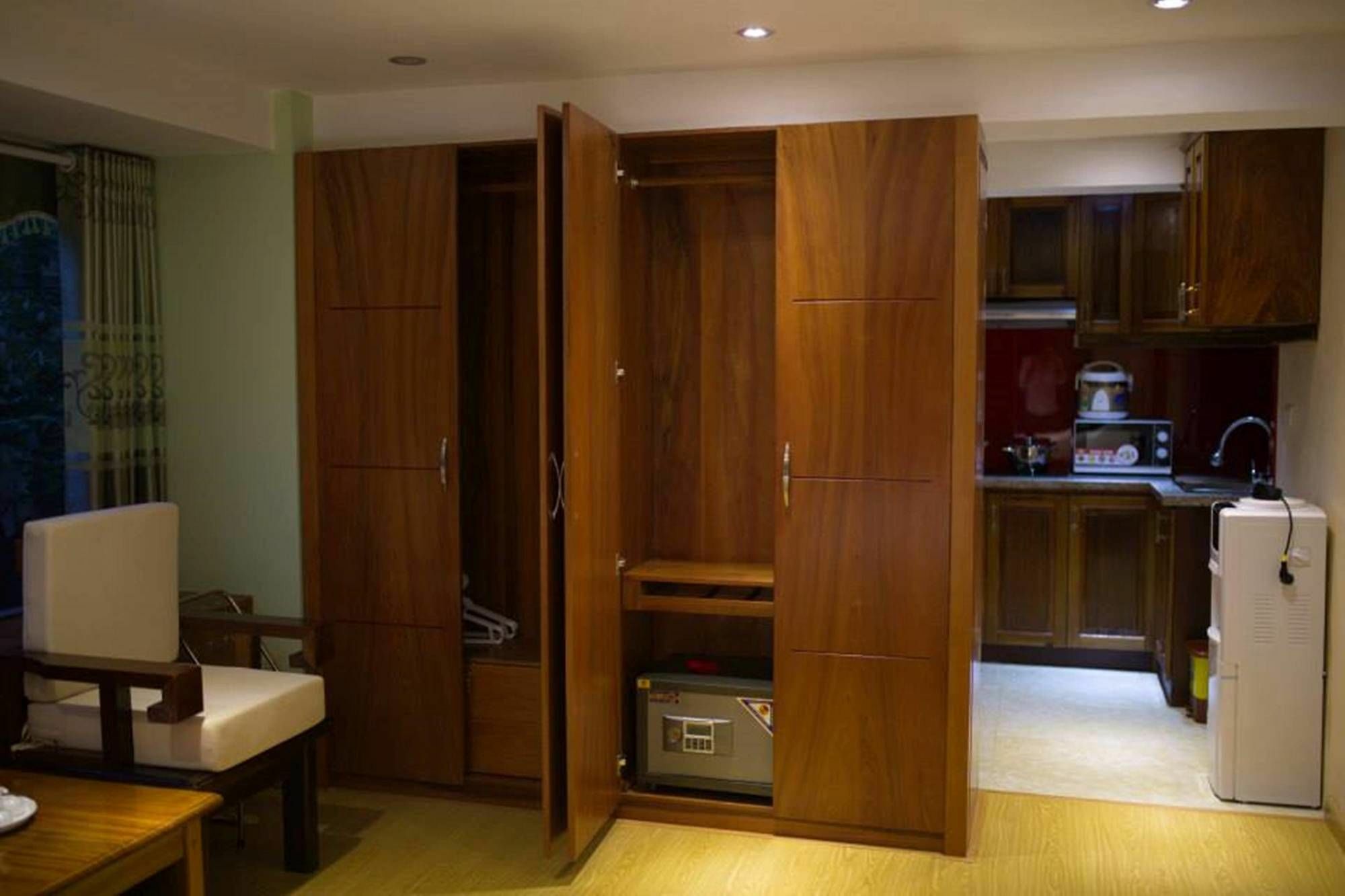 Poonsa Nguyen Phong Sac Apartment ฮานอย ภายนอก รูปภาพ