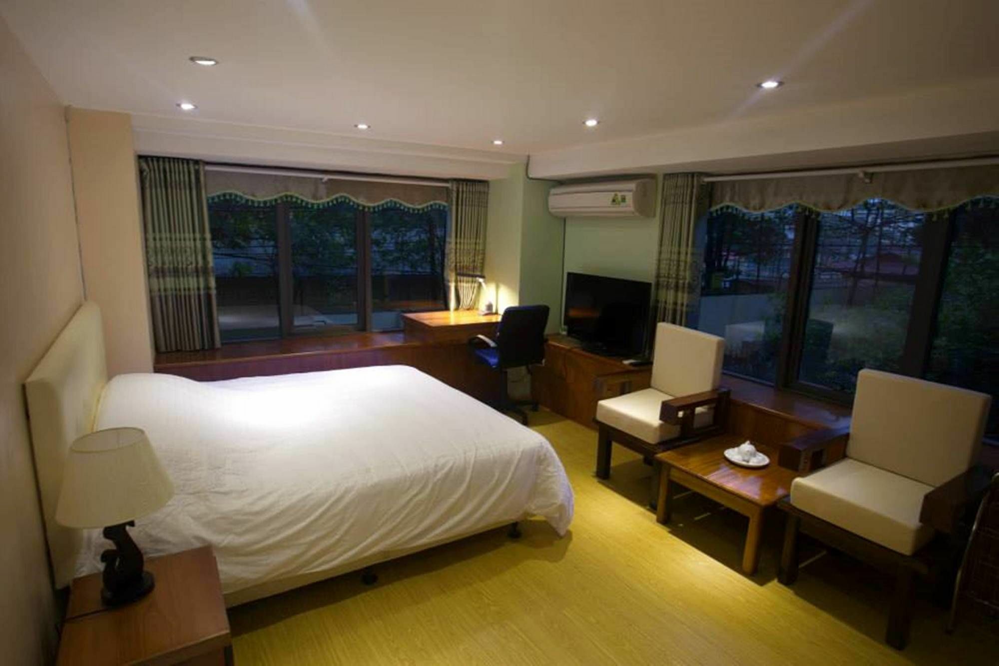 Poonsa Nguyen Phong Sac Apartment ฮานอย ภายนอก รูปภาพ