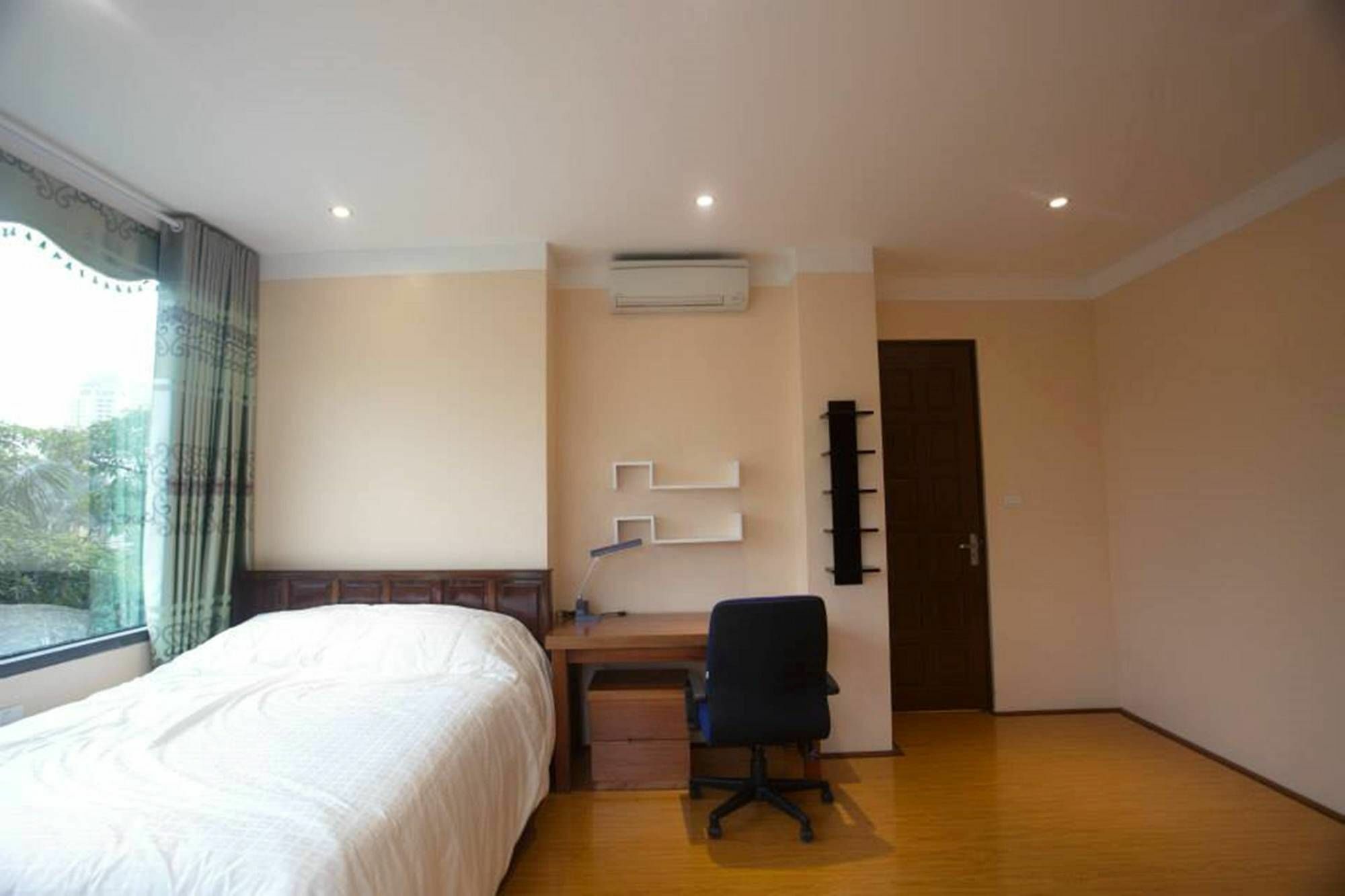 Poonsa Nguyen Phong Sac Apartment ฮานอย ภายนอก รูปภาพ