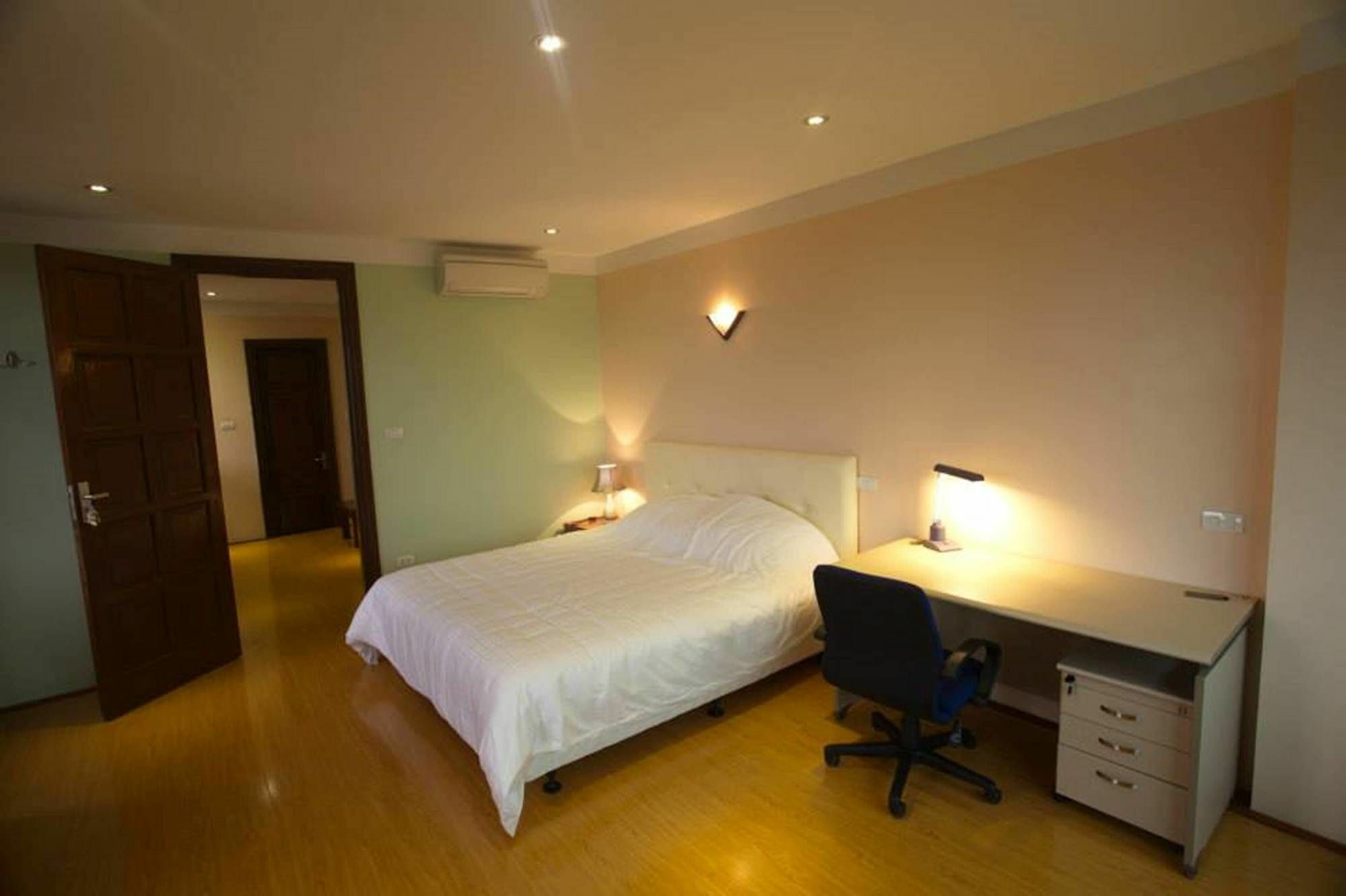 Poonsa Nguyen Phong Sac Apartment ฮานอย ภายนอก รูปภาพ